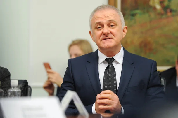 400 млн на тещу и друзей: главу челябинского Роспотребнадзора арестовали за коррупцию