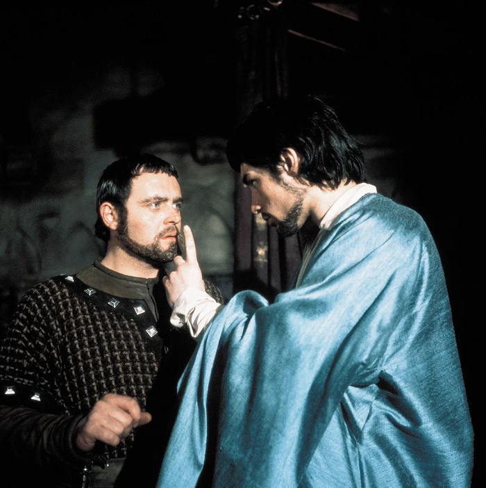 ������ ������� ������� ����������� ����� �������������, ��� �������� ������� "�����" ��� � �� ������� � � ���� �������, ����� � ��������, �������, �� �� ��� ������ ���� �� ��������. ���� �`��� � ������ ����� ��� �������� ��� ���� ���������� �� ������.