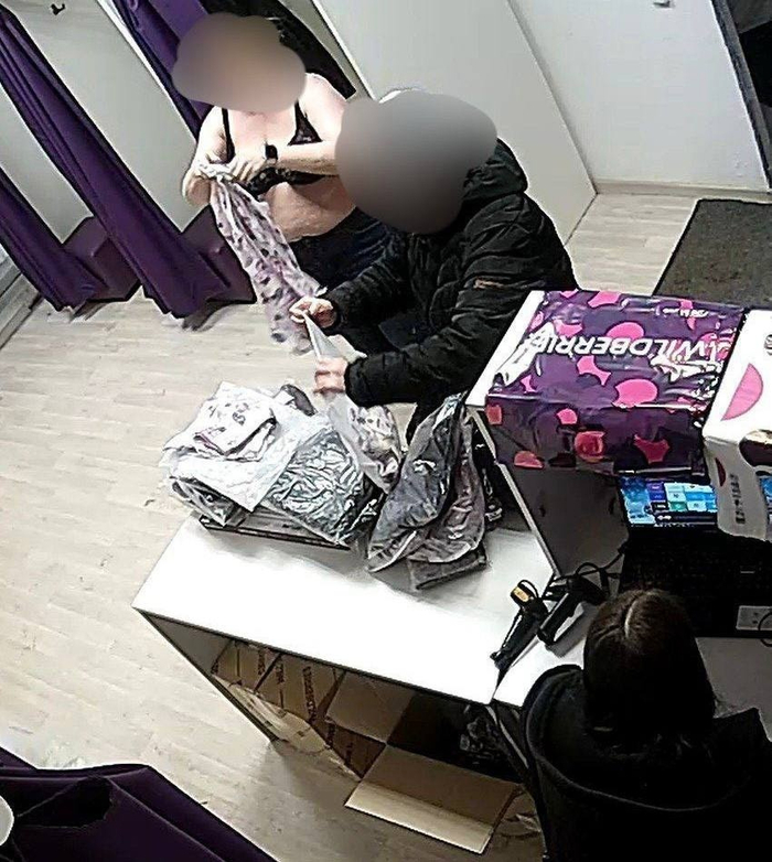 Когда очень долго ждала свою посылку!