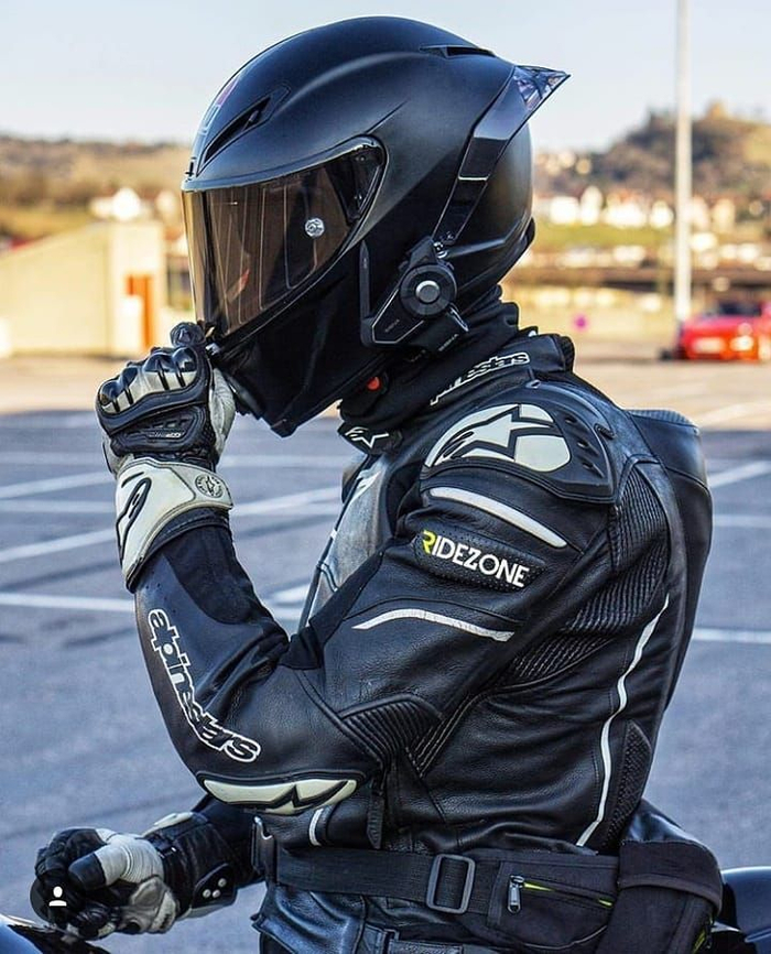 ���-�� ���