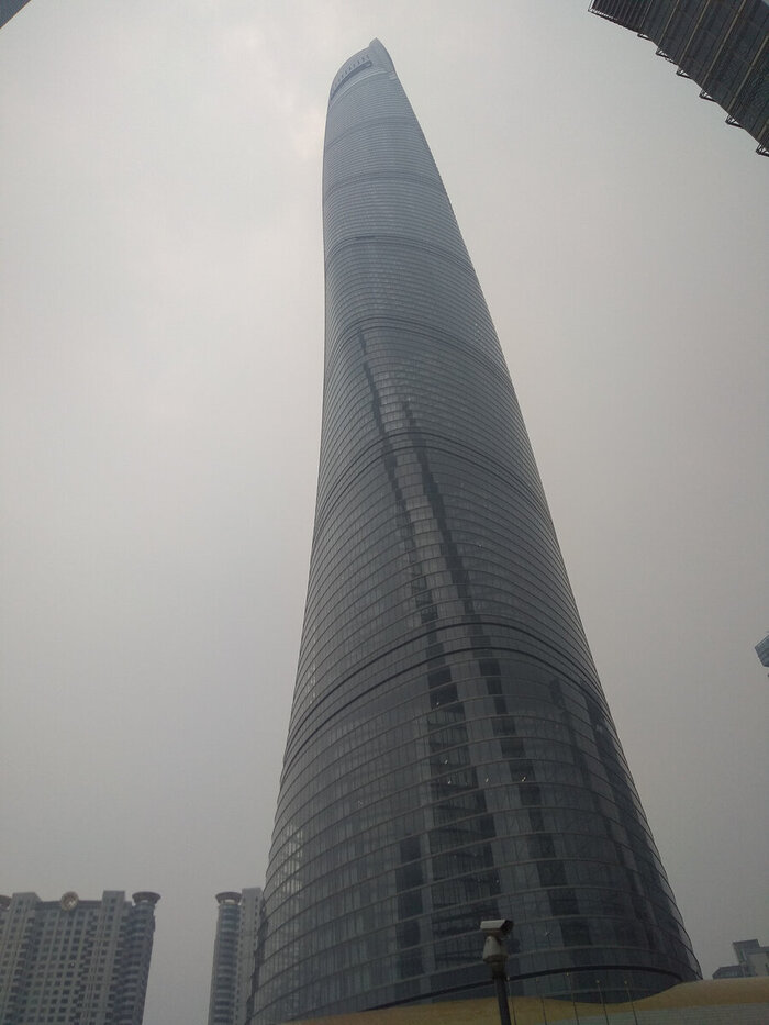 ����� ������ Shaghai Tower (632 �) (2-� ������ ����)