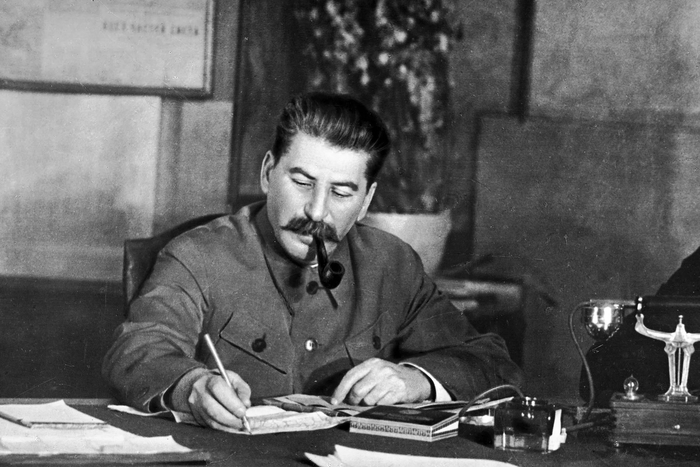 Как Сталин отреагировал на потерю конвоя PQ-17?