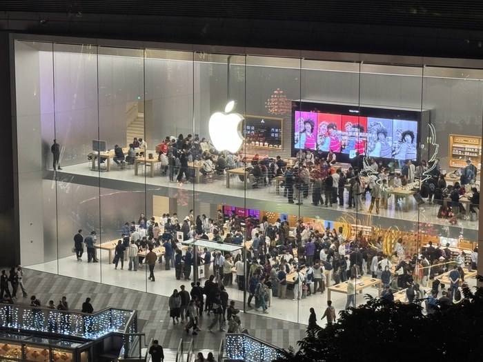 Apple Store � ��������