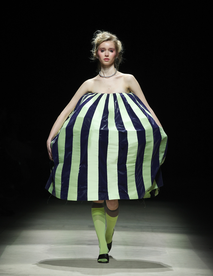 ���� ��� �������� ���� �������� ����������� ���, ������ ����� ������� �� Universal University