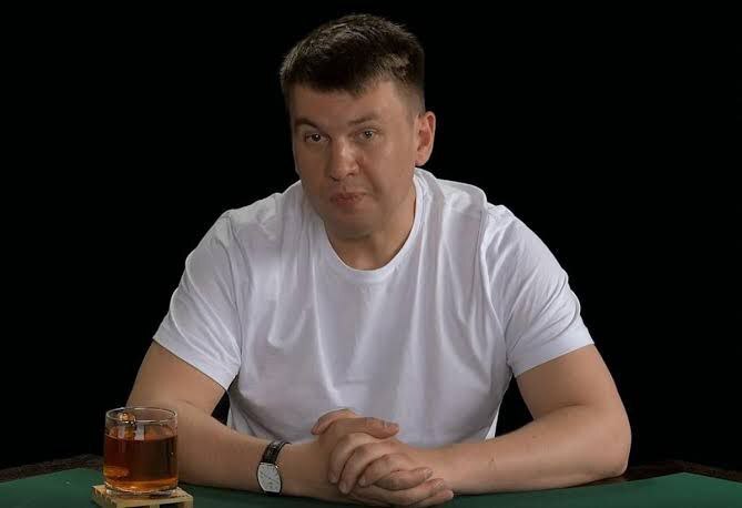 «Революция» закончилась, не успев начаться: блогера Илью Ремесло отправили в дурку