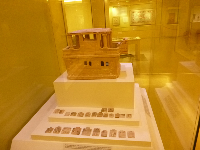 4. Crete, Minoan 2-storey house and proposals of ancient builders for customers