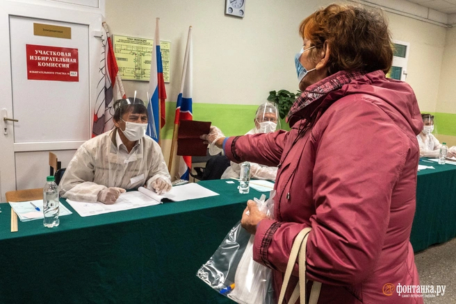 ������ ������� ���������� � 60 ��� ��������: ������ ����� / <!--noindex--><a href="https://pikabu.ru/story/pensioneram_khotyat_menyat_pasporta_zachem_yeto_nuzhno_13893194?u=http%3A%2F%2FFONTANKA.RU&t=FONTANKA.RU&h=8e74ab70c6444ad2f856994c5f95df8fe2886239" title="http://FONTANKA.RU" target="_blank" rel="nofollow noopener">FONTANKA.RU</a><!--/noindex-->