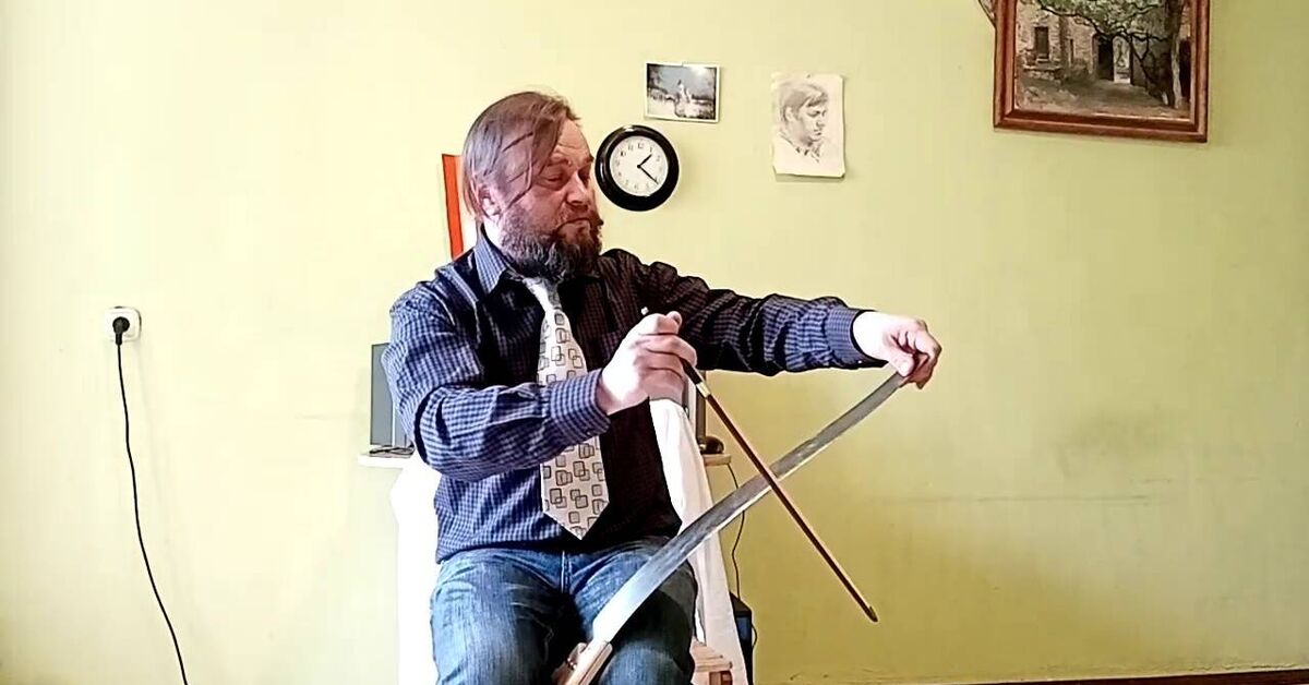 Talent on a saw - Talent, Musical instruments, Saw, Sound, Loneliness, Video, Youtube