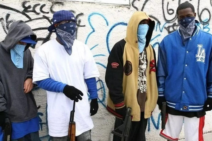 ����� ����� Bloods