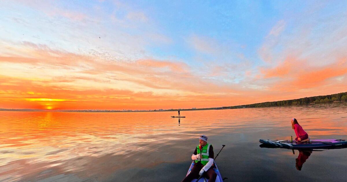 Sunset on the water in Chelyabinsk - My, Neural Network Content, SUPsurfing, Chelyabinsk, Short videos, Video, Video VK