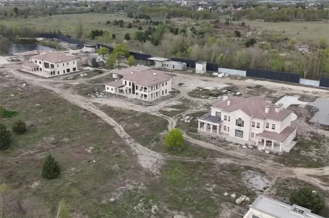 Кооператив «Династия» в поселке Козин под Киевом. Фото: соцсети