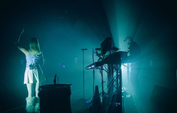 TOMORA на LIVE Coachella 2026 года *In A Minute* ALTERNATIVE POP/R'N'B/ELECTRONIC/INDIE DANCE/TRIP-HOP