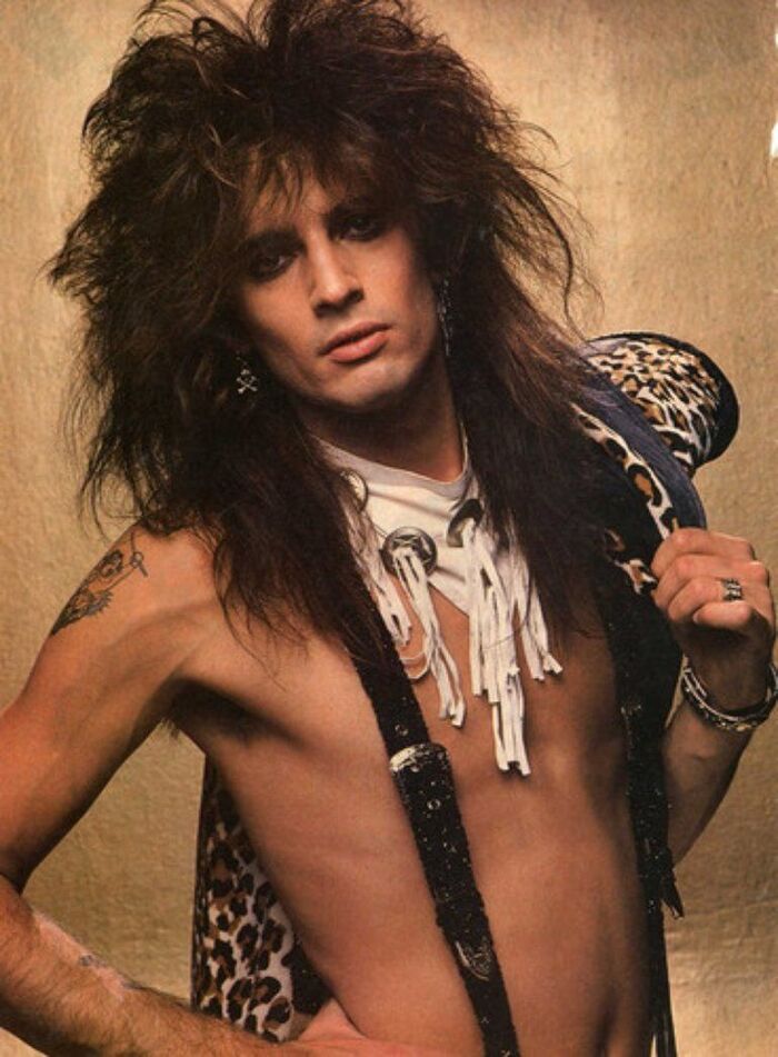 TOMMY LEE (Motley Crue) c brand new single *Stupid World* 2026 ���� ALTERNATIVE METAL/ALTERNATIVE ROCK