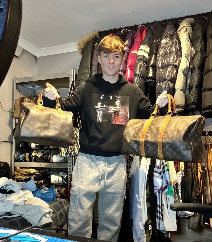 Самой крупной его покупкой стала новая куртка Moncler за 780 фунтов стерлингов (Collect/PA Real Life).