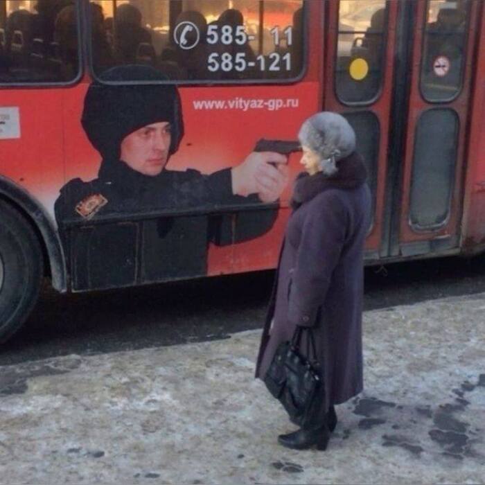 ����((
