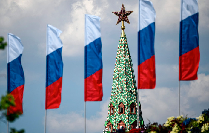 Украшение Москвы ко Дню России//Фото: Кирилл Зыков/РИА Новости