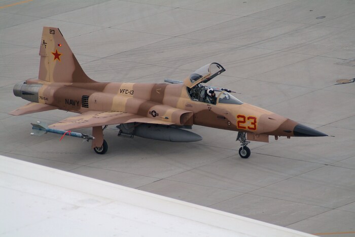 F-5 Tiger из эскадрильи "Агрессор" бортовой номер 23.