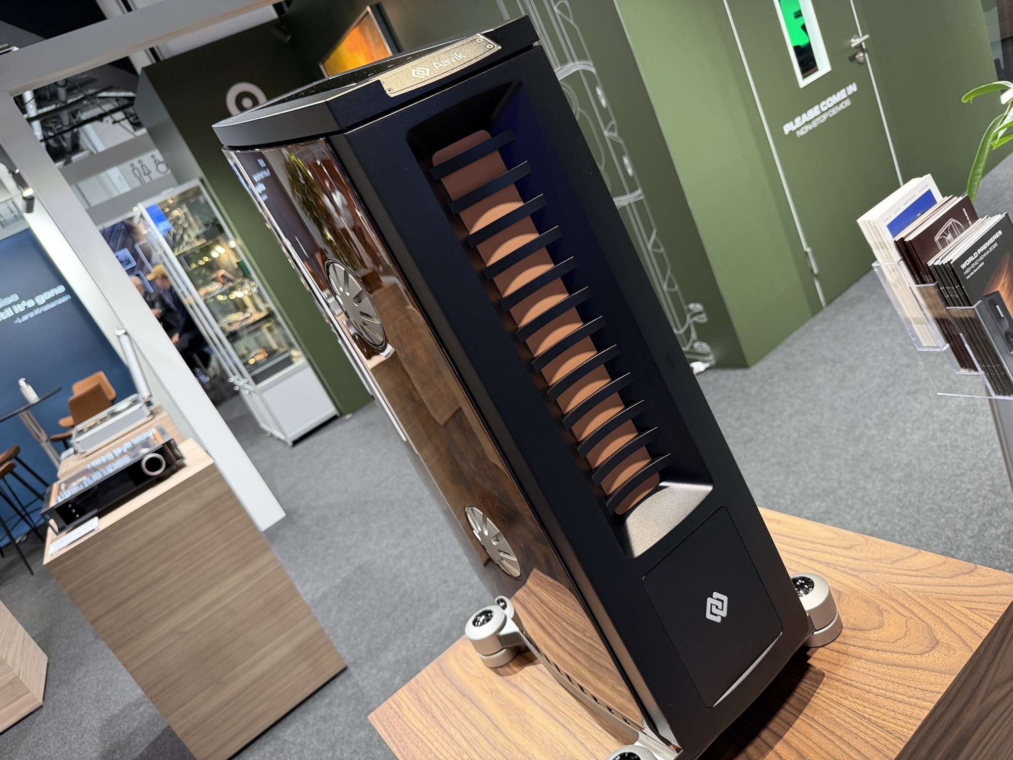 Why They Charge So Much - High-End and Audiophilia - Series HIGH END Vienna 2026, My, Audio, Vinyl, Audiophilia, Hi-fi, Exhibition, Why?, Expensive, Expensive-Rich, Longpost, Peekaboo+