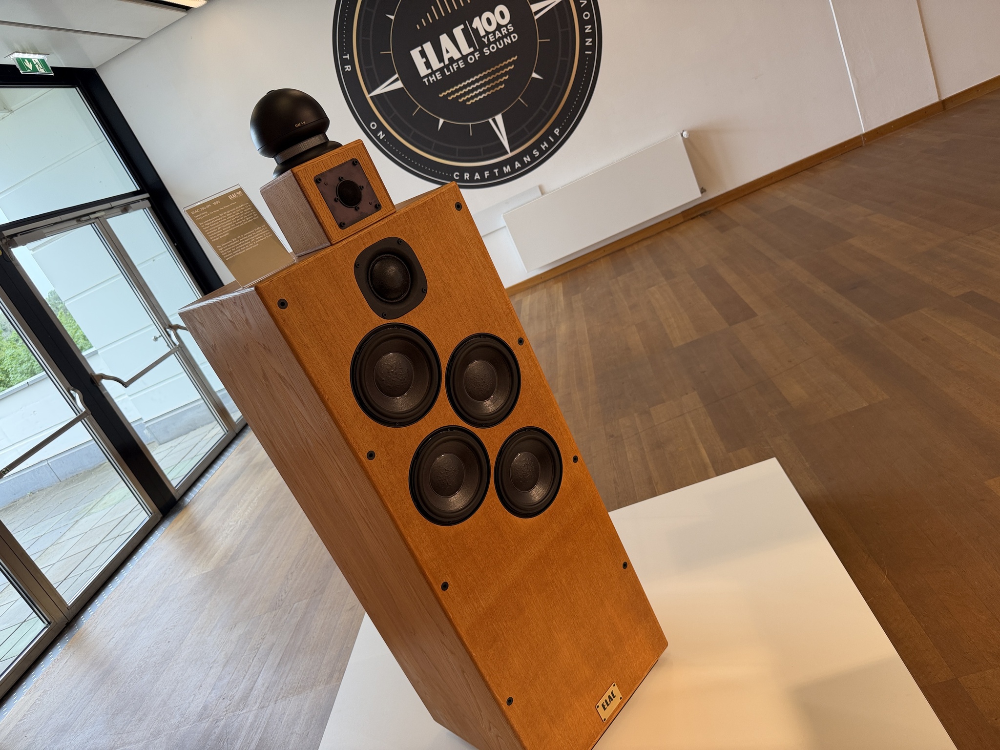 Why They Charge So Much - High-End and Audiophilia - Series HIGH END Vienna 2026, My, Audio, Vinyl, Audiophilia, Hi-fi, Exhibition, Why?, Expensive, Expensive-Rich, Longpost, Peekaboo+