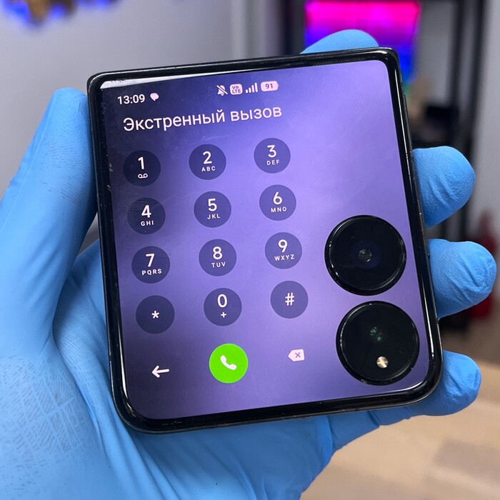 ������� ����� Xiaomi Mix Flip ������� ������� ��������� ������� � �� ���������.