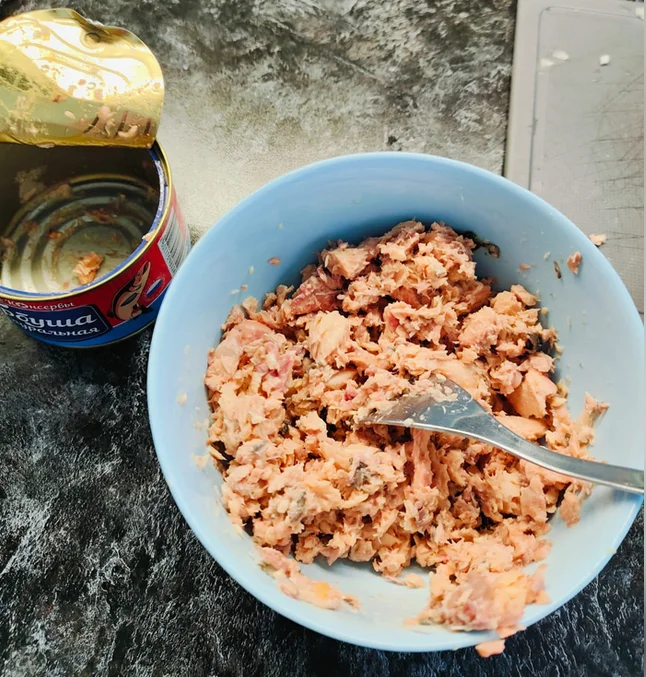 Creamy, quick soup made with canned pink salmon. When you're short on time. - Series Male Homemade
, My, Recipe, Men's cooking, Dinner, Soup, Food, Pink salmon, A fish, Canned food, Family, Cooking for the lazy, Vegetables, Kitchen, Cooking, Flavors, Preparation, The photo, Mobile photography, Tableware, Longpost