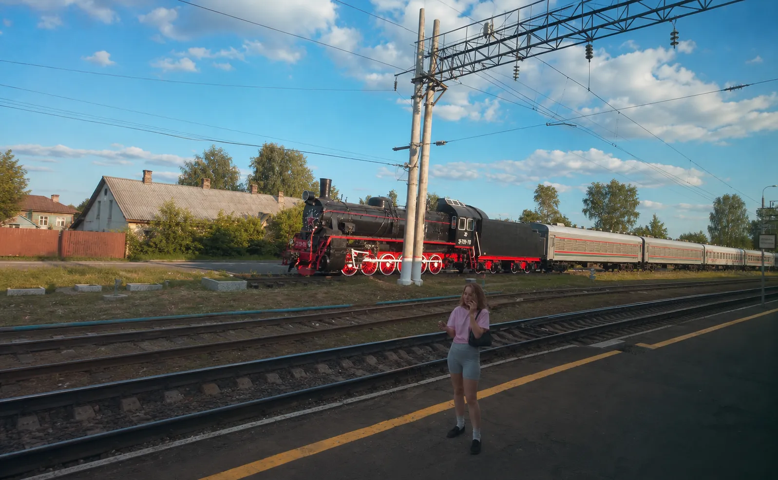 Train conductor Timur upgraded us from a reserved seat car to a compartment car for free on the way to Murmansk. Oh, how it happens! - Series Murmansk in 3 days, My, Murmansk, Teriberka, Travels, Arctic, Arctic, Tourism, Leisure, Interesting places, Travel across Russia, Drive, Reserved seat, Road trip, sights, Туристы, Cities of Russia, GIF, Video, Rutube, Longpost