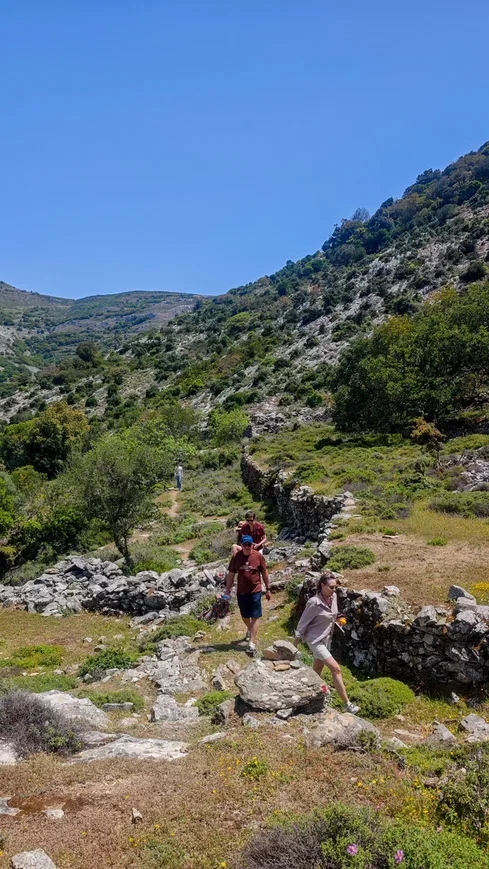 How Pikabu users sailed around Greece. Day 9, May 9. Ikaria Island. - Series Yacht Trips  Reports, My, Sea, Hike, Relaxation, Ocean, Adventures, Travels, Greece, Island, Sailboat, Sail, Yachting, Yacht, Video, Vertical video, Short videos, Longpost, Peekaboo+