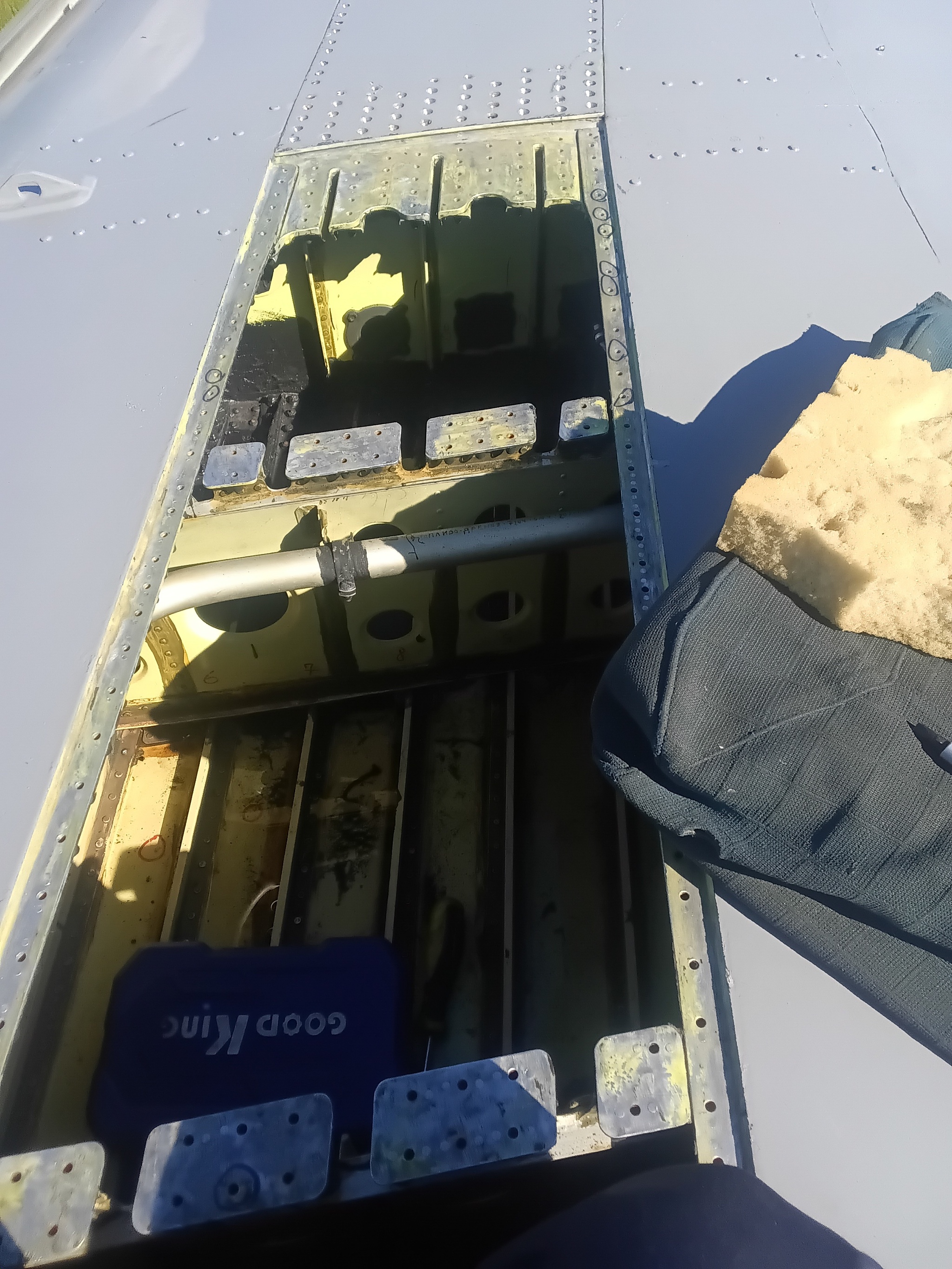 I got a job as an aircraft repairman. Part 1 - My, Life stories, civil Aviation, Airplane, AN-74, The airport, Работа мечты, Aviation, Longpost
