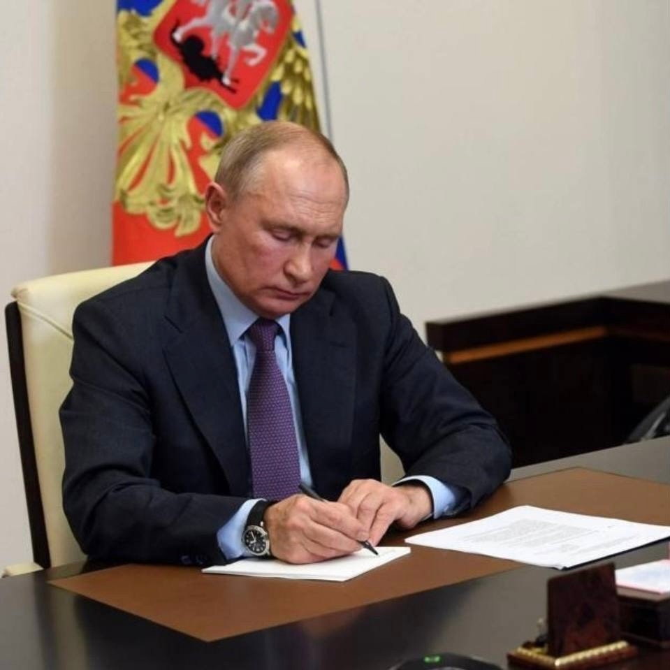 Putin signed a law on providing the domestic market with gasoline. - Politics, Oil, Petrol, Gasoline price, Vladimir Putin, India, Eurasian Economic Union