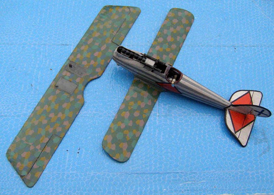 Pfalz D.IIIa – Striped - My, Aviation, Military aviation, Fighter, Aircraft modeling, Stand modeling, Scale model, Longpost