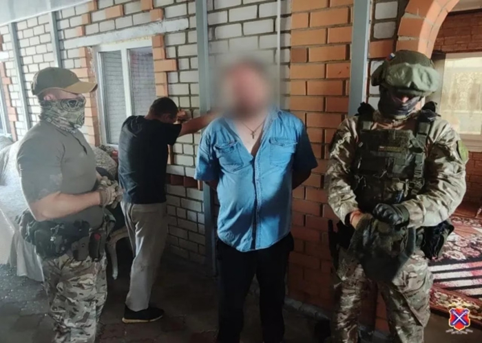 Если кто либо узнал федерального бегунка сообщите в полицию.