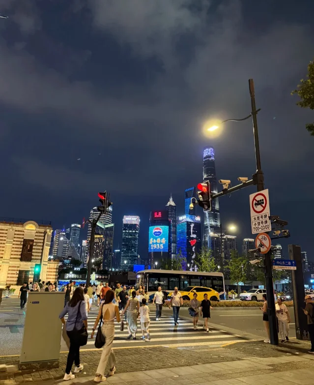 How my Russian friend tried Chinese vodka for the first time. Spoiler: it's a completely different sport. - My, China, The culture, Travels, Vodka, Life stories, Alcohol, Longpost, 