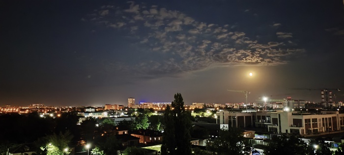 Справа краснодарская ТЭЦ...тэц-тэц тэ-дэ тэц-тэц