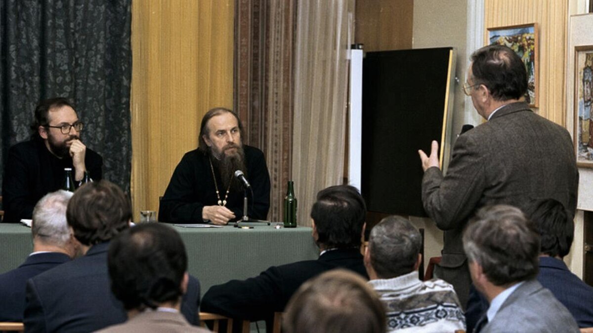 A scientist asked a priest two simple questions. The answers challenged both believers and atheists. - My, Philosophy, Thinking, Reality, Future, Science and religion, Self-development, Longpost
