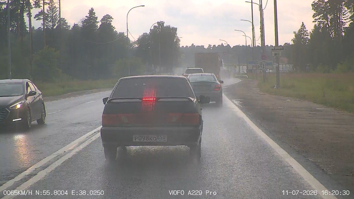 Спешил на разборку наверное