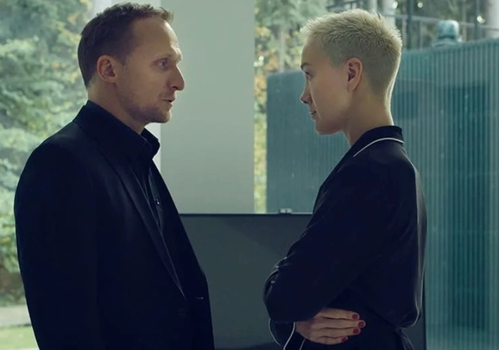 Владимир Мишуков и Дарья Мороз в сериале «Содержанки», 2019 г. 