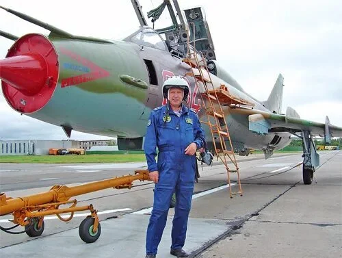 Hero of the Russian Federation Alexander Petrov - История России, History (science), Military aviation, Pilots, Test pilot, No rating, Air force, Soviet army, Air Show, Flight tests, Lipetsk, MOMENT, Sou, Officers, Colonel, Military equipment, Hero of Russia, Personality, Longpost