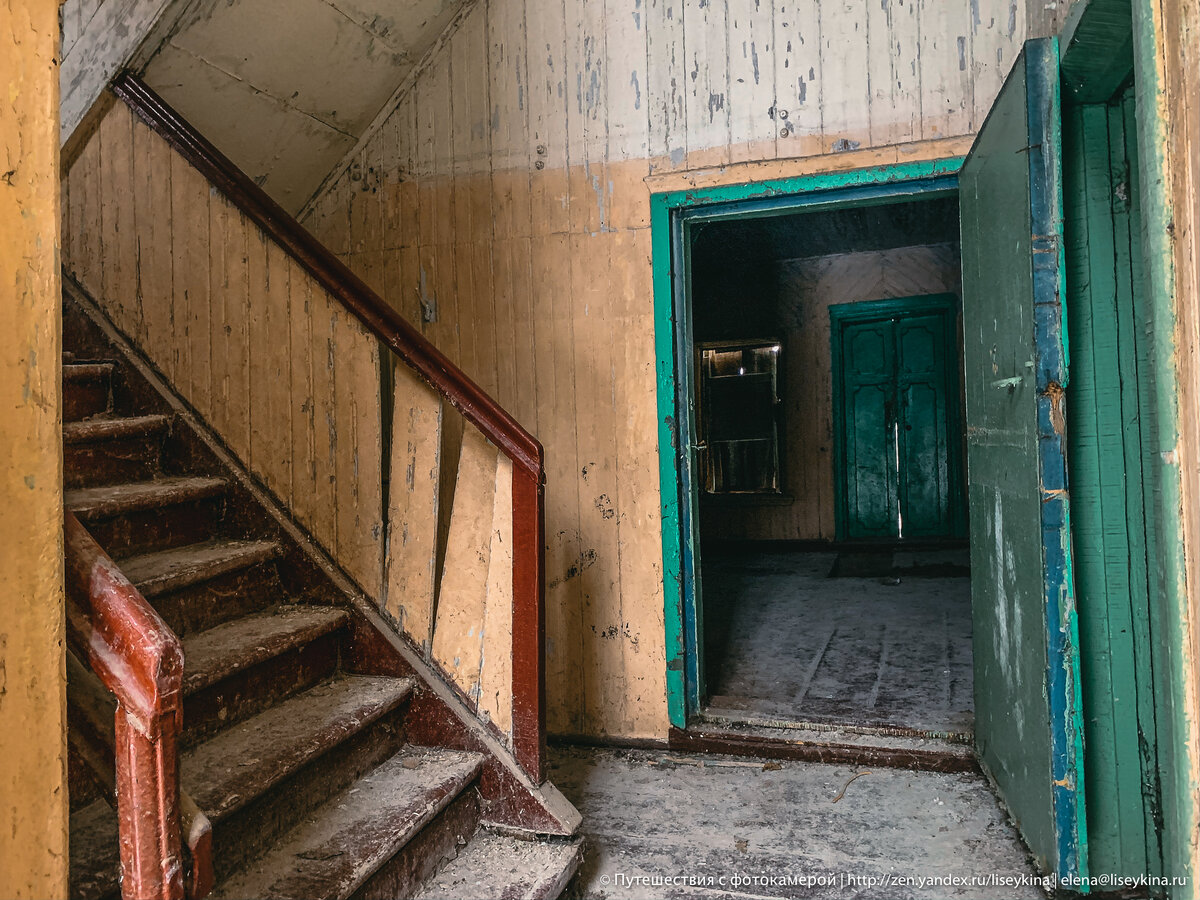 An abandoned wooden tower with a labyrinth of rooms - Terem, Izhevsk, Travel across Russia, Abandoned, Interesting places, sights, Zen, Yandex Zen, Yandex Zen (link), Longpost