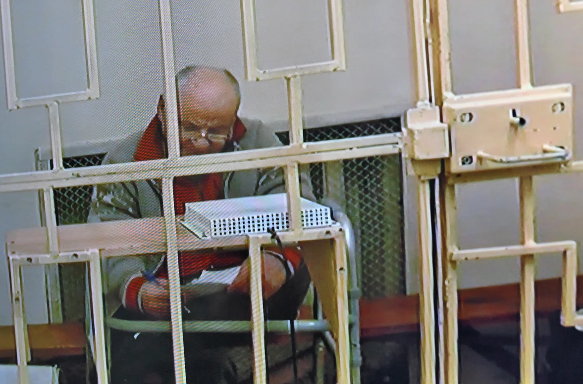 General Popov's sentence was halved. - Corruption, Ministry of Defence, General