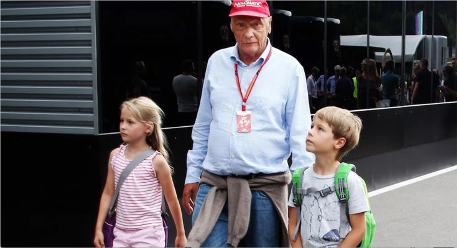 I have no friends or trophies. 17 striking stories of Niki Lauda about racing, accidents, discipline, and success. - Series F1 is the queen of motorsport, My, Formula 1, Competitions, Автоспорт, Internal dialogue, Race, Motivation, James Hunt, Niki Lauda, Ferrari, Extreme, Mercedes, Sport, Psychology, Speed, Athletes, Lewis Hamilton, Alain Prost, Mclaren, 70th, The photo, Longpost