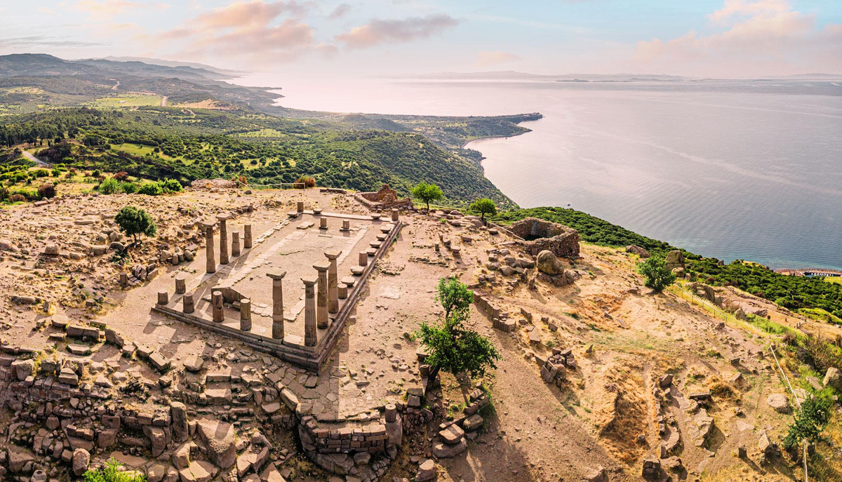 The Mystery of the Assos Sarcophagi: Why the Ancients Believed This Stone Turns a Body to Dust in Just 40 Days - My, Myths, Ancient artifacts, Archeology, Mythology, Turkey, Sarcophagus, Antiquity, Legend, Civilization, Life stories, History (science), Longpost