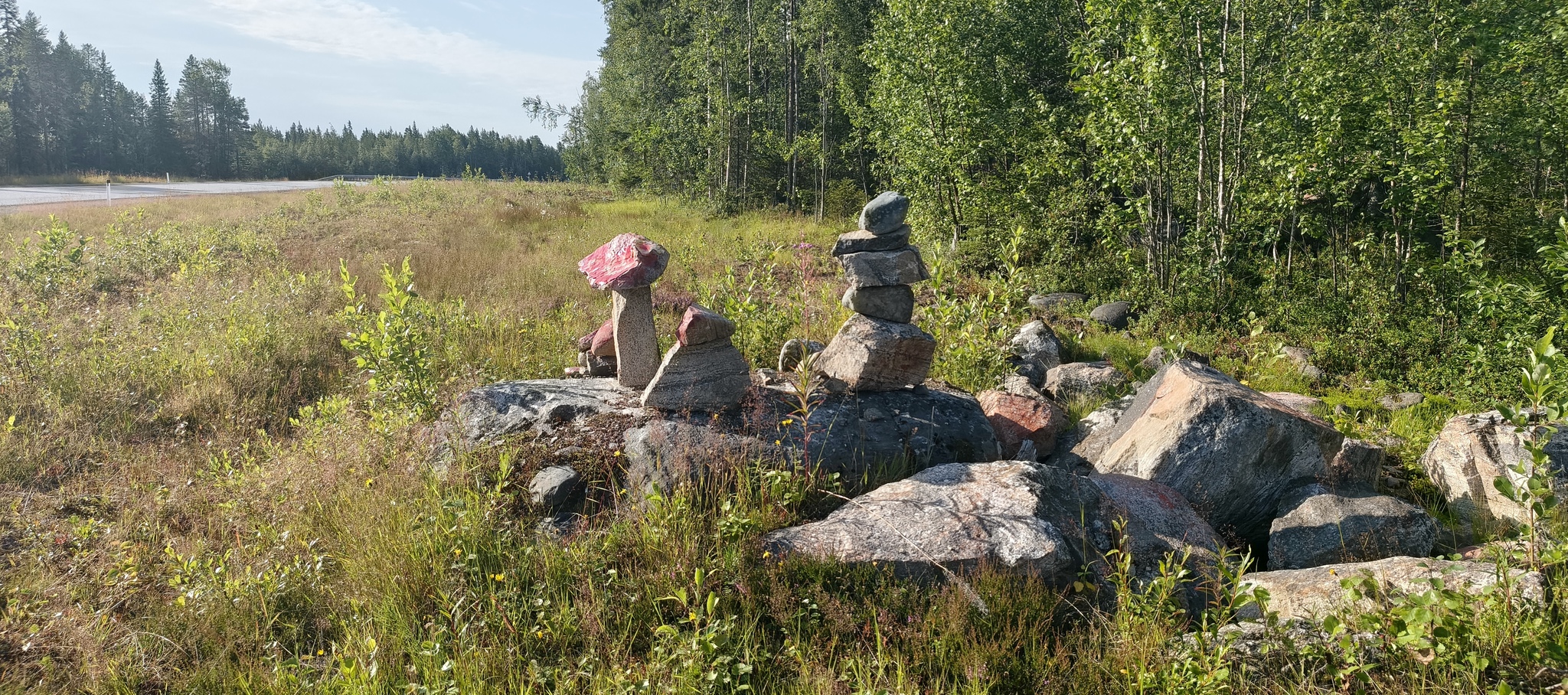 Walking from Moscow to Vladivostok. Across the Arctic, along the Northern Sea Route. Fully immersed in local culture. - On foot, Moscow, Louhi, Карелия, Teriberka, Vladivostok, Longpost