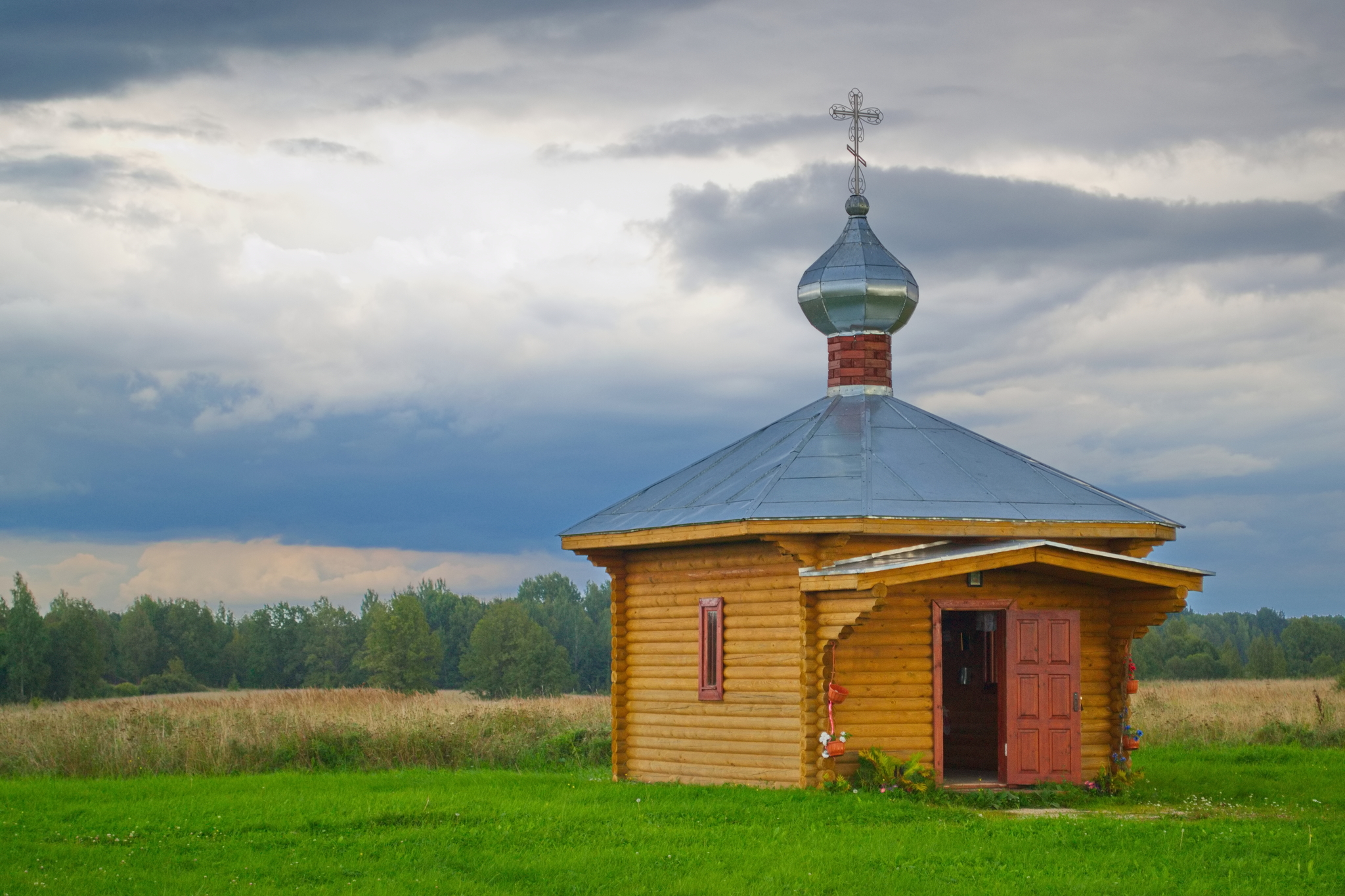 Before the storm - Series Pskov Province, My, The photo, Photographer, Thunderstorm, Chapel, Pskov region, Nature, Nikon, Travel across Russia, Beautiful view