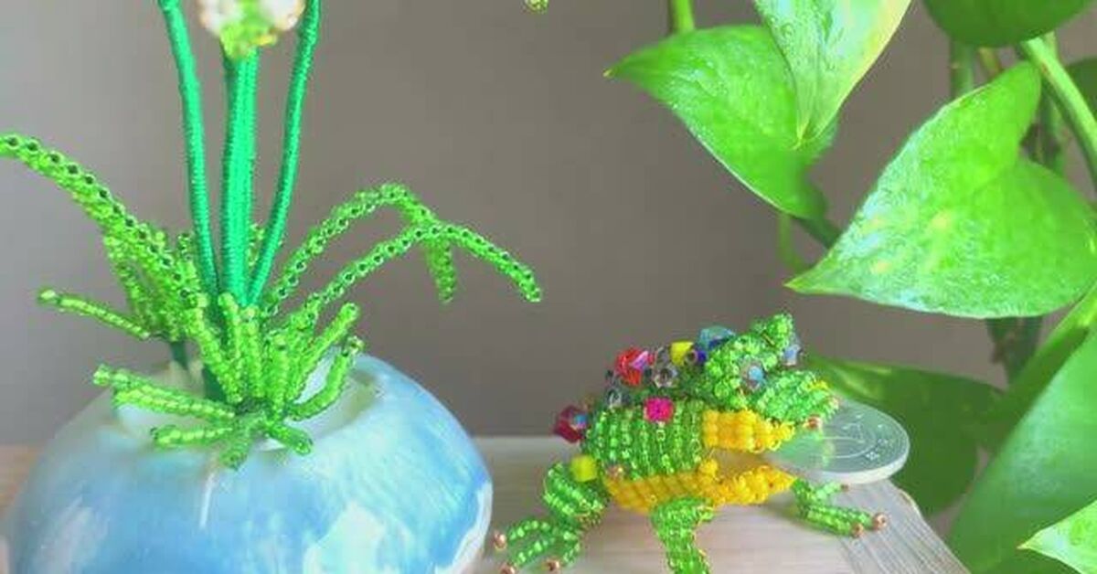 Frogs mean money, and beaded ones mean big money! - My, Beading, Beads, Hobby, Needlework, Creation, Frogs, Post #10610070, Crafts, Needlework with process, With your own hands, Beaded figurines, Creative workshop, Signs, Rutube, Video