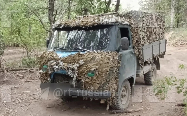 RT_Russia / <!--noindex--><a href="https://pikabu.ru/story/yakutyanin_spas_sosluzhivtsev_proekhav_po_goryashchemu_polyu_na_uaze_bukhanke_14217300?u=http%3A%2F%2Frussian.rt.com&t=russian.rt.com&h=7494d3515d617344266cfc91079fa9f89527f396" title="http://russian.rt.com" target="_blank" rel="nofollow noopener">russian.rt.com</a><!--/noindex-->