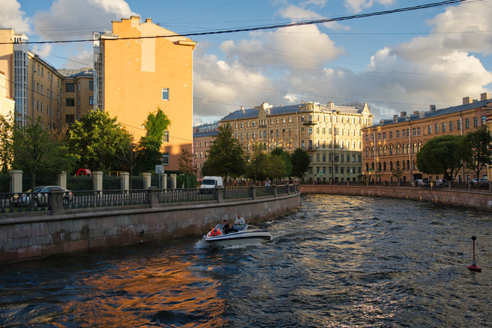 Август, вечер