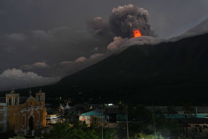 Moises Castillo / AP