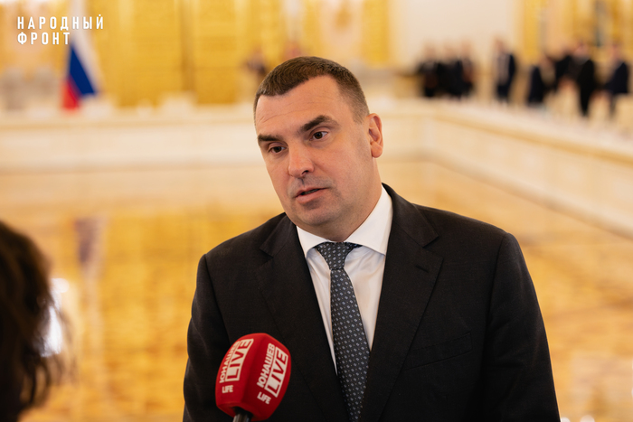 Человек не должен самостоятельно ходить по ведомствам и собирать справки!