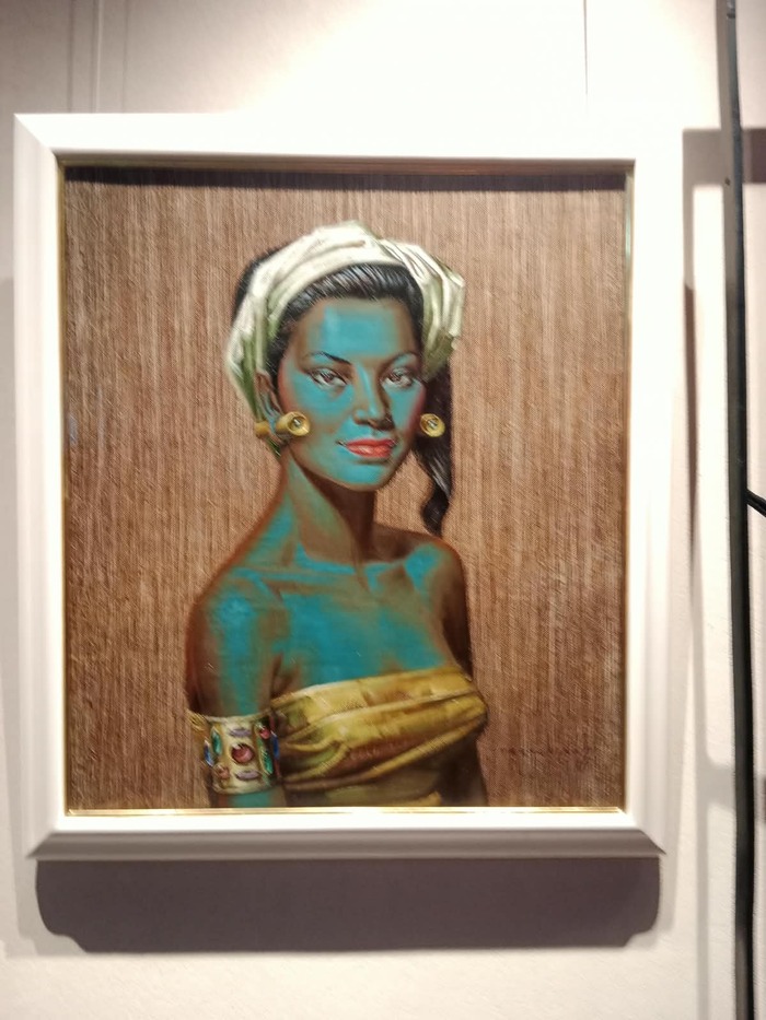 Балийская танцовщица . Картина стала очень популярной в 1950–60-х годах, и её часто печатали в виде массовых постеров. Отличительная черта этого портрета — необычный бирюзово-синий оттенок кожи женщины, который стал визитной карточкой художника.