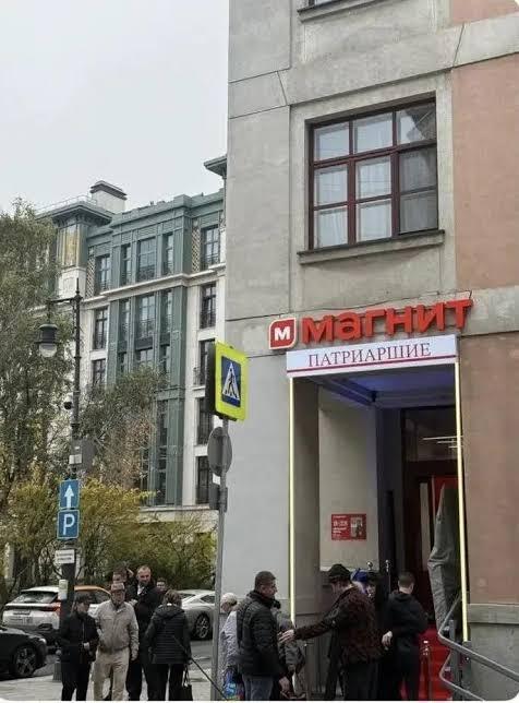 Конец снобизму на Патриках? В элитном районе открылся «Магнит»